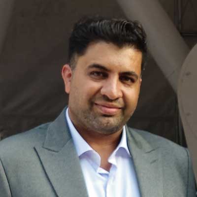 صادقی کارشناس فروش گروه ماشین سازی حفیظی
